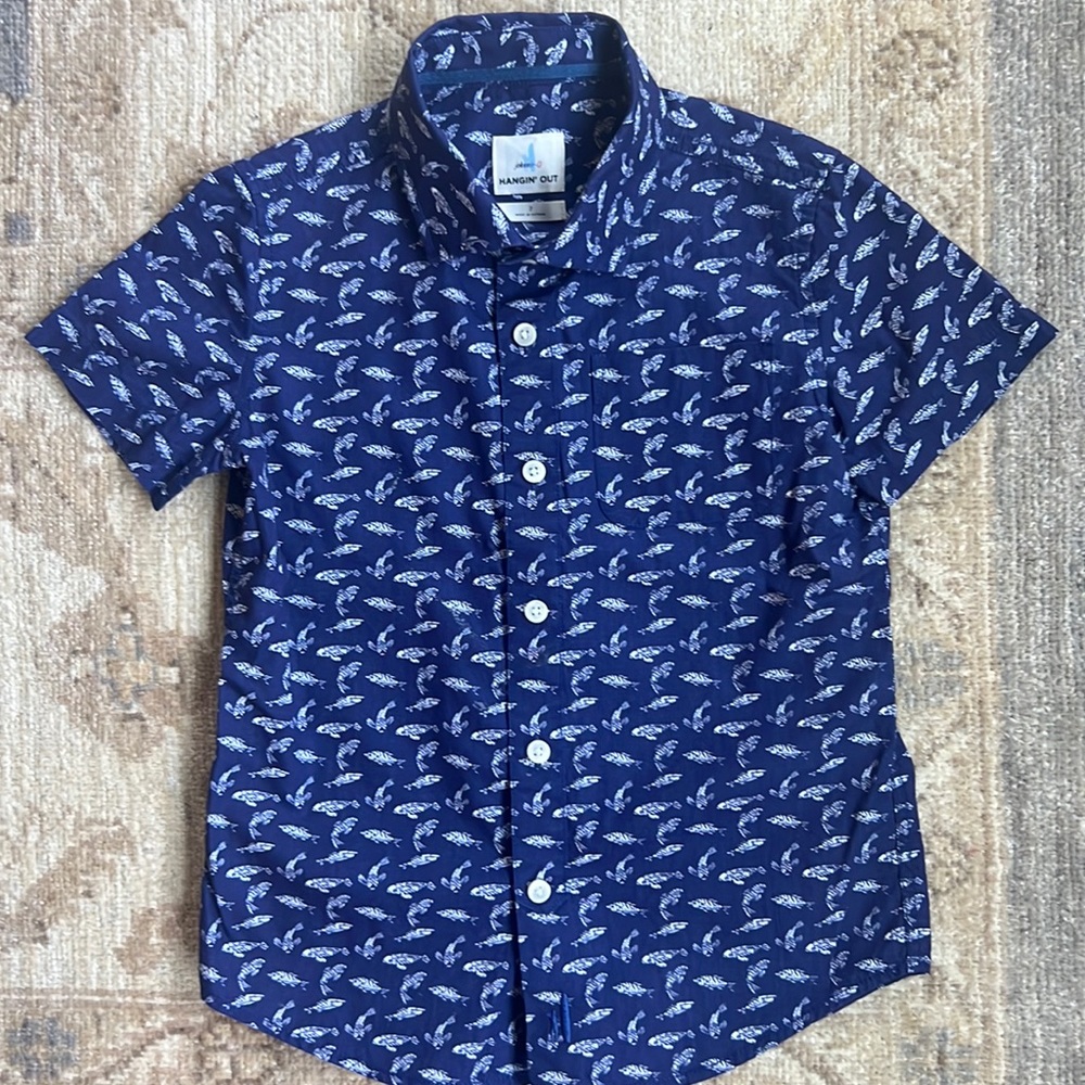 Johnnie - O Boys Hangin’ Out Short Sleeve Button Up - Size 7 - Navy Blue print